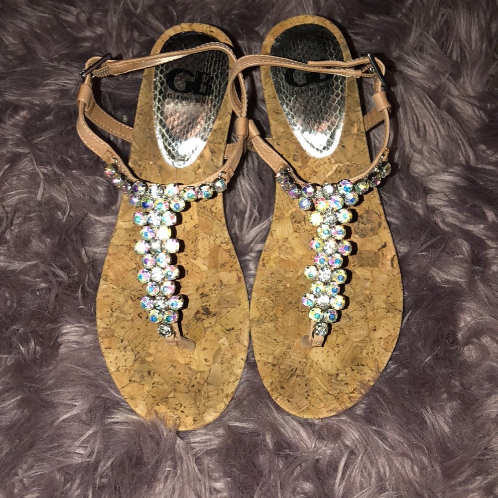 Size 9 Gianni Bini wedges 💕